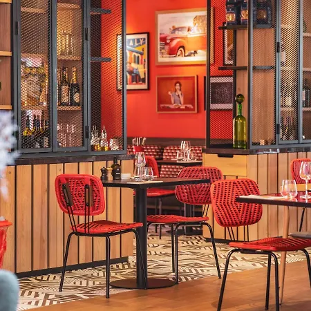 Novotel Vaugirard Montparnasse Hotel 4*