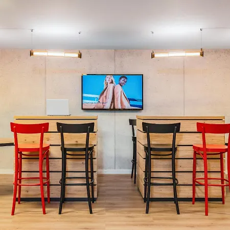 Novotel Vaugirard Montparnasse Hotel 4*