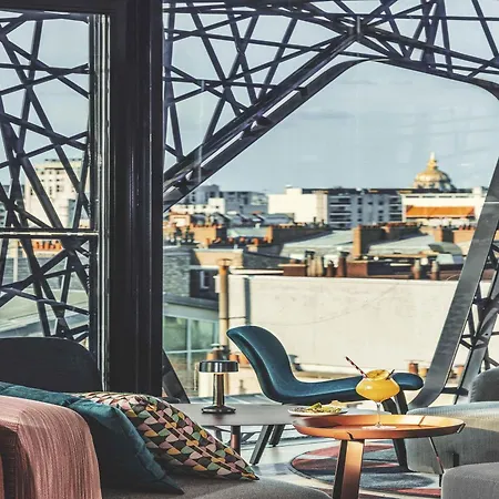 Novotel Vaugirard Montparnasse Hotel 4*