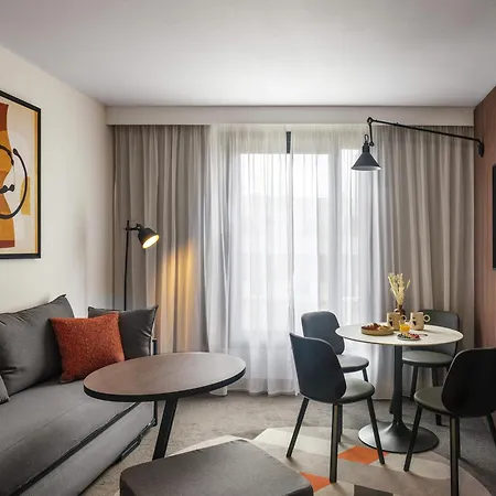 Novotel Vaugirard Montparnasse 4*