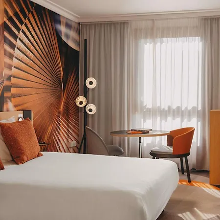 Novotel Vaugirard Montparnasse Hotel