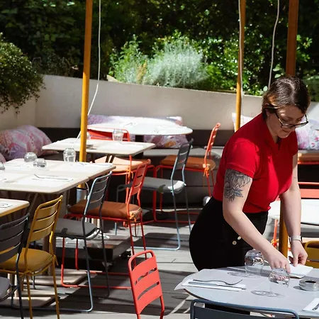 Novotel Vaugirard Montparnasse Hotel