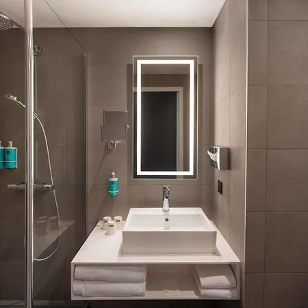 Novotel Vaugirard Montparnasse Hotel 4*