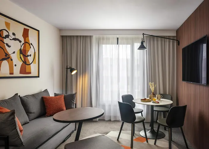 Novotel Vaugirard Montparnasse 4*