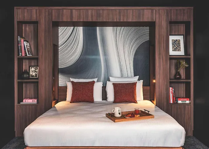 Novotel Vaugirard Montparnasse 4*